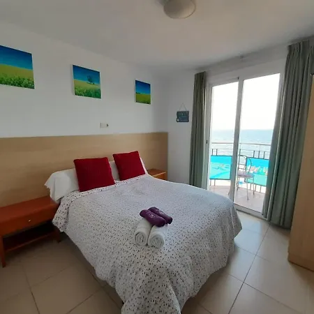 Mozaik Lloret Pensión