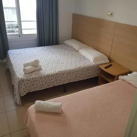 Mozaik Lloret Pensión